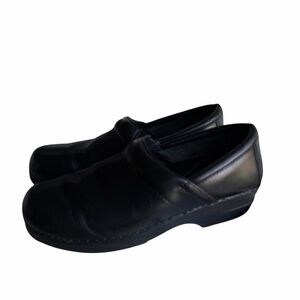 L.L. Bean Womens Classic Clogs 11M Black  Leather Comfort Support Shoe